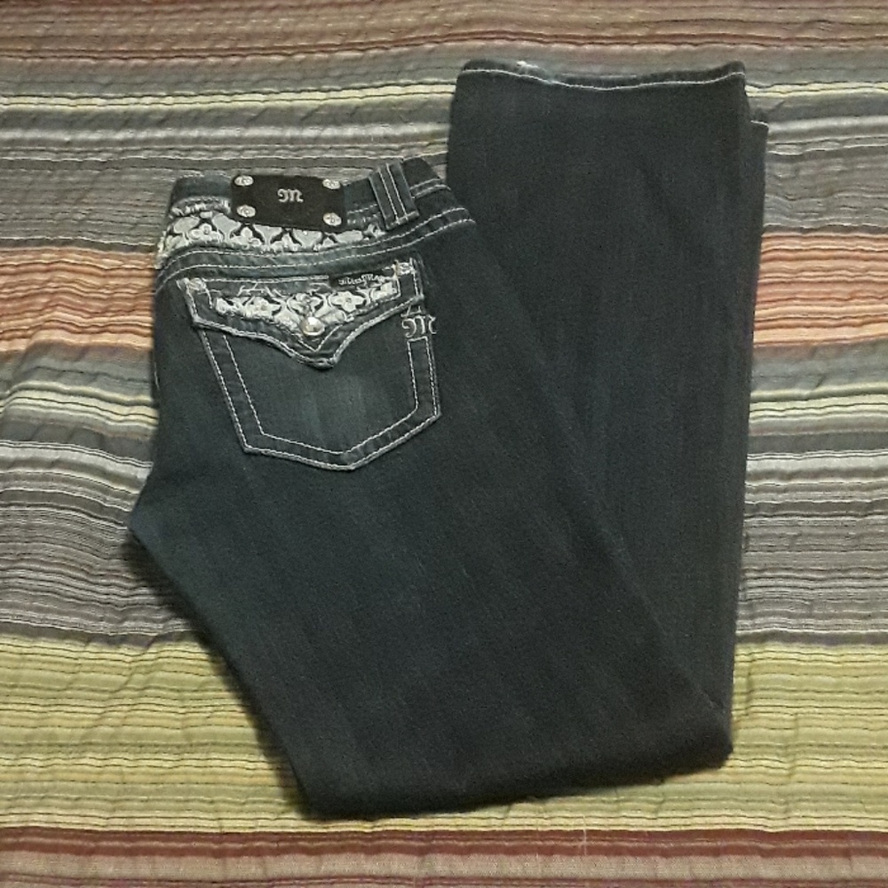 EUC womans Miss Me Jean's